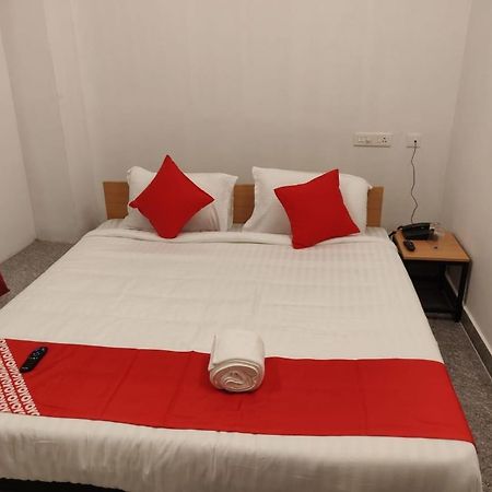 Seascape Residency White Town Hotel ปอนดิเชอรี ภายนอก รูปภาพ