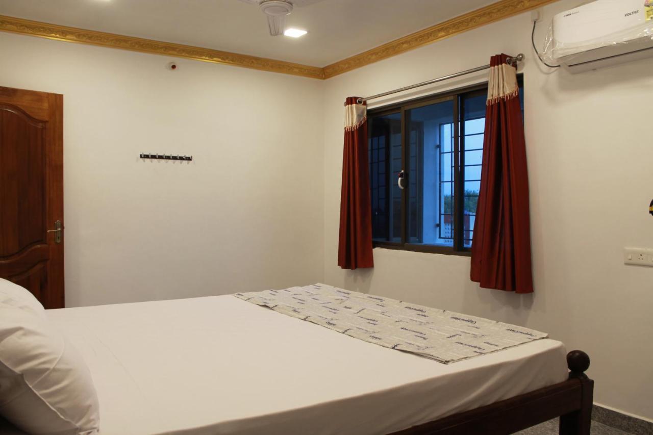 Seascape Residency White Town Hotel ปอนดิเชอรี ภายนอก รูปภาพ