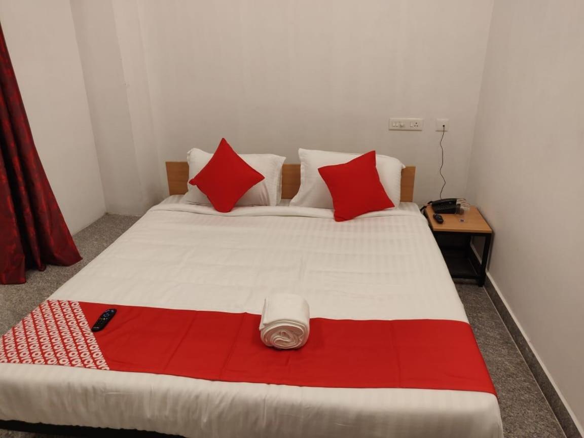 Seascape Residency White Town Hotel ปอนดิเชอรี ภายนอก รูปภาพ